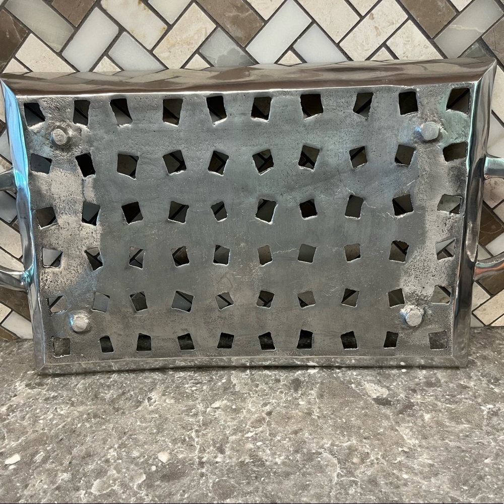 Aluminum Metal tray. Open weave appearance. - Picture 5 of 7